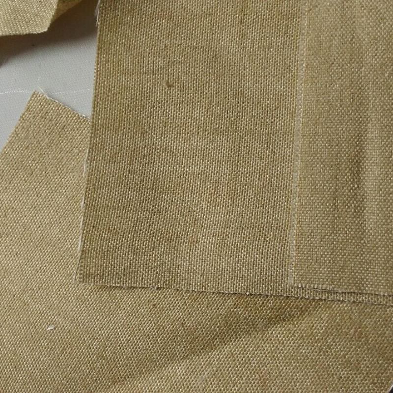 ¿Para qué se utiliza la tela de fibra de vidrio recubierta de vermiculita?